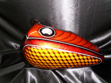 Custom Bike Tank - Airbrush - Oldschool - Pinstriping, Preussler Radstadt, Österreich