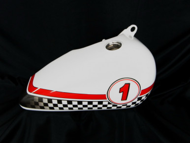 Custom Bike Tank - Airbrush - Oldschool - Pinstriping - Race, Preussler Radstadt, Österreich