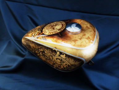 Custom Bike Harley Tank - Airbrush - Blattgold - Oldschool, Preussler Radstadt, Österreich