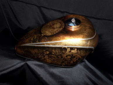 Custom Bike Harley Tank - Airbrush - Blattgold - Oldschool, Preussler Radstadt, Österreich