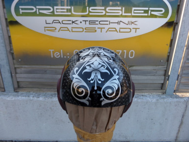 Airbrush - Spezial-Lackierung - Helme - Preussler, Radstadt, Österreich