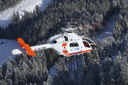 Hubschrauber Heli Austria - Notarzthubschrauber OE-XMM, Lackierung - Kfz Fachbetrieb Preussler - Radstadt, Österreich