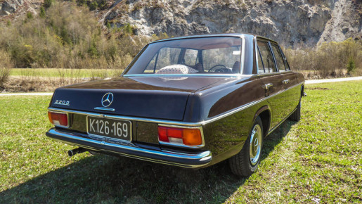 mercedes-8-restauration-radstadt-oesterreich-speziallackierung-oldtimer-restauration-03