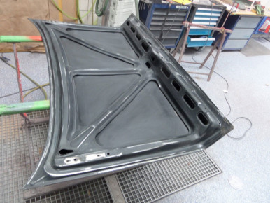 mercedes-8-restauration-radstadt-oesterreich-speziallackierung-oldtimer-restauration-32