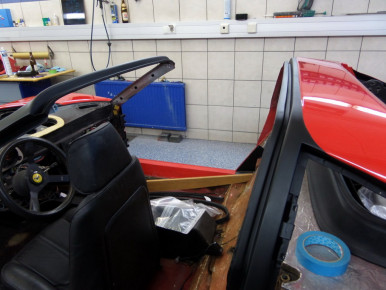Ferrari 308, Oldtimer-Restauration im Kfz-Fachbetrieb Preussler in Radstadt, Österreich