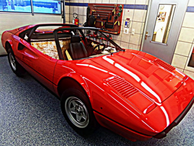 Ferrari 308, Oldtimer-Restauration im Kfz-Fachbetrieb Preussler in Radstadt, Österreich