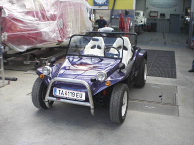VW Buggy, 1971 für Salzburger Strongman Franz Müllner, Oldtimer-Restauration, Airbrush Lackierung im Kfz-Fachbetrieb Preussler in Radstadt, Österreich