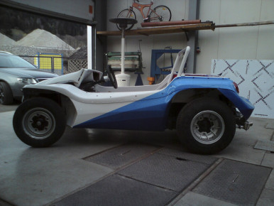 VW Buggy, 1971 für Salzburger Strongman Franz Müllner, Oldtimer-Restauration, Airbrush Lackierung im Kfz-Fachbetrieb Preussler in Radstadt, Österreich