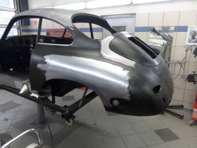 Porsche 356 SC, Oldtimer-Restauration im Kfz-Fachbetrieb Preussler in Radstadt, Österreich
