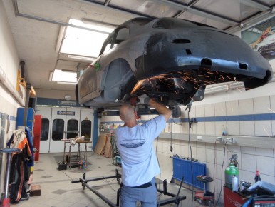 Porsche 356 SC, Oldtimer-Restauration im Kfz-Fachbetrieb Preussler in Radstadt, Österreich