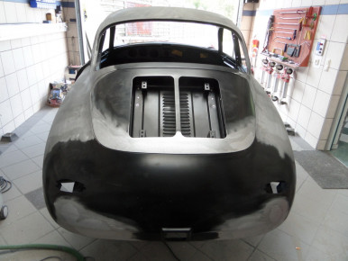 Porsche 356 SC, Oldtimer-Restauration im Kfz-Fachbetrieb Preussler in Radstadt, Österreich