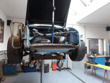 Porsche 911, Modell G, 1976, Oldtimer-Restauration im Kfz-Fachbetrieb Preussler in Radstadt, Österreich