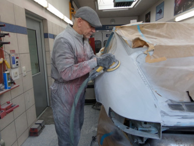 Porsche 911, Modell G, 1976, Oldtimer-Restauration im Kfz-Fachbetrieb Preussler in Radstadt, Österreich