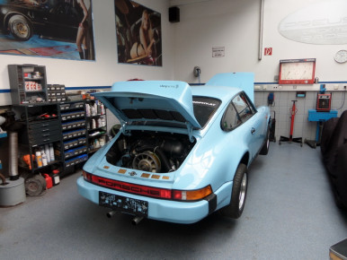 Porsche 911, Modell G, 1976, Oldtimer-Restauration im Kfz-Fachbetrieb Preussler in Radstadt, Österreich