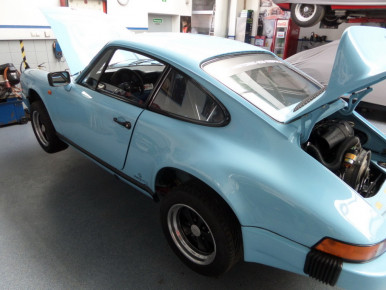 Porsche 911, Modell G, 1976, Oldtimer-Restauration im Kfz-Fachbetrieb Preussler in Radstadt, Österreich