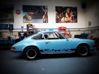 Porsche 911, Modell G, 1976, Oldtimer-Restauration im Kfz-Fachbetrieb Preussler in Radstadt, Österreich
