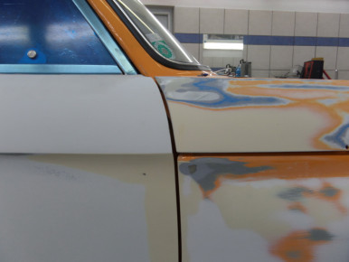 Oldtimer-Restauration, Spezial-Lackierung - BMW 2002 TI, Schnitzer Rennwagen - Kfz-Fachbetrieb Preussler in Radstadt, Österreich