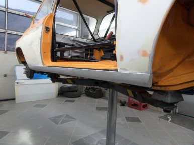 Oldtimer-Restauration, Spezial-Lackierung - BMW 2002 TI, Schnitzer Rennwagen - Kfz-Fachbetrieb Preussler in Radstadt, Österreich