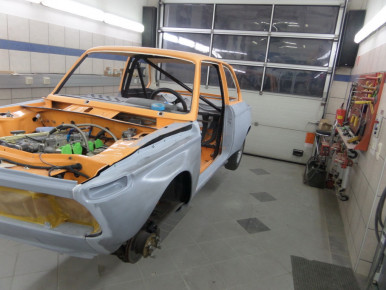 Oldtimer-Restauration, Spezial-Lackierung - BMW 2002 TI, Schnitzer Rennwagen - Kfz-Fachbetrieb Preussler in Radstadt, Österreich