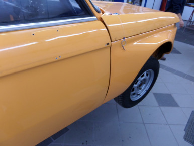 Oldtimer-Restauration, Spezial-Lackierung - BMW 2002 TI, Schnitzer Rennwagen - Kfz-Fachbetrieb Preussler in Radstadt, Österreich