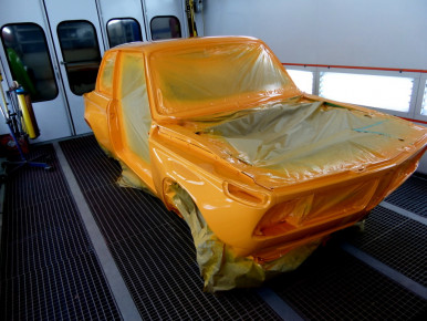 Oldtimer-Restauration, Spezial-Lackierung - BMW 2002 TI, Schnitzer Rennwagen - Kfz-Fachbetrieb Preussler in Radstadt, Österreich