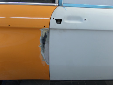 Oldtimer-Restauration, Spezial-Lackierung - BMW 2002 TI, Schnitzer Rennwagen - Kfz-Fachbetrieb Preussler in Radstadt, Österreich