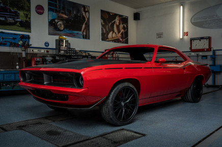 plymouth-cuda-preussler-radstadt-oldtimer-restauration-oesterreich-speziallackierung-02