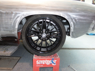 plymouth-cuda-preussler-radstadt-oldtimer-restauration-oesterreich-speziallackierung-45