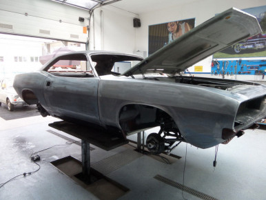 plymouth-cuda-preussler-radstadt-oldtimer-restauration-oesterreich-speziallackierung-49