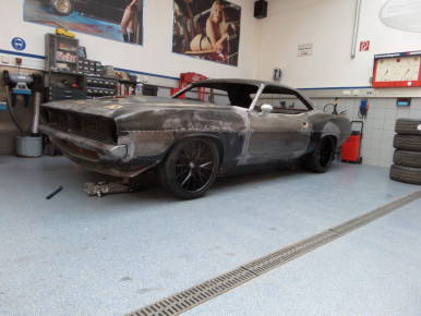 plymouth-cuda-preussler-radstadt-oldtimer-restauration-oesterreich-speziallackierung-58