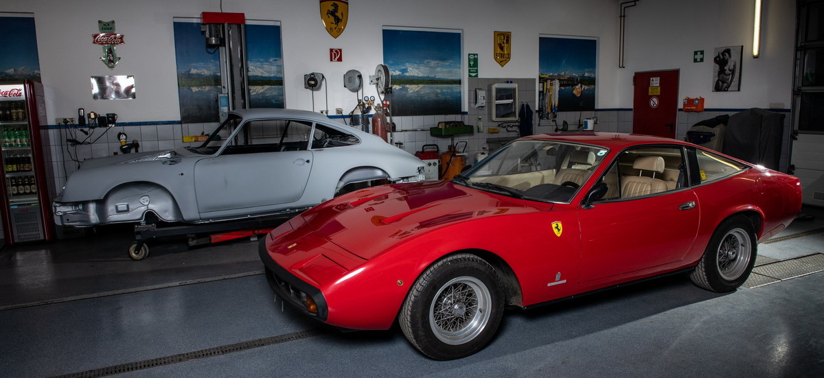 Ferrari 308, Oldtimer-Restauration im Kfz-Fachbetrieb Preussler in Radstadt, Österreich