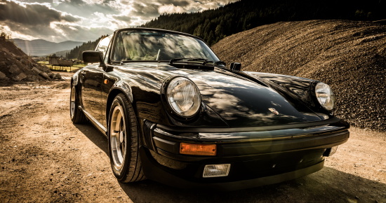 Porsche 911 Carrera Targa, 1985, Oldtimer-Restauration im Kfz-Fachbetrieb Preussler in Radstadt, Österreich